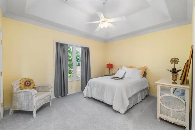 2111 Grandeur Drive gallery image 15
