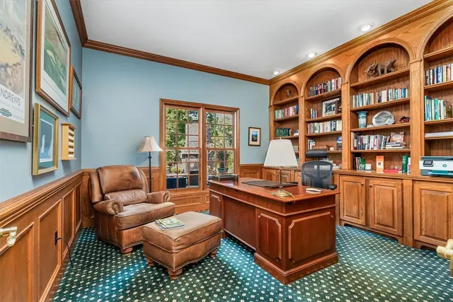 2111 Grandeur Drive gallery image 18