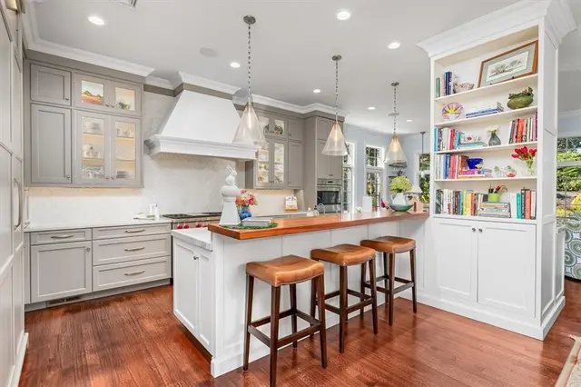2111 Grandeur Drive gallery image 29