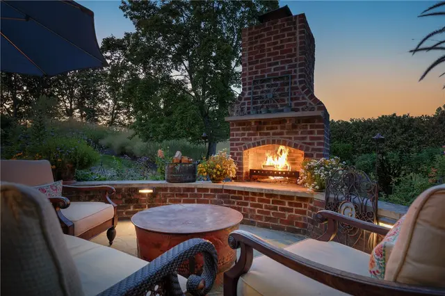 2111 Grandeur Drive gallery image 45