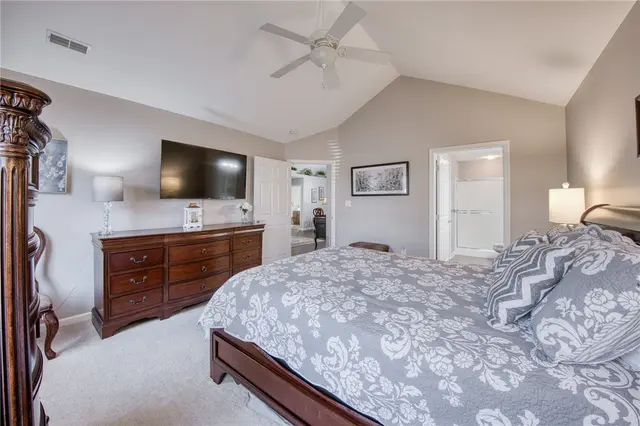 2113 Isleworth Ln gallery image 23