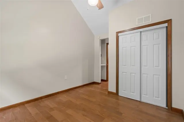 2117 Huntington Ct S gallery image 5