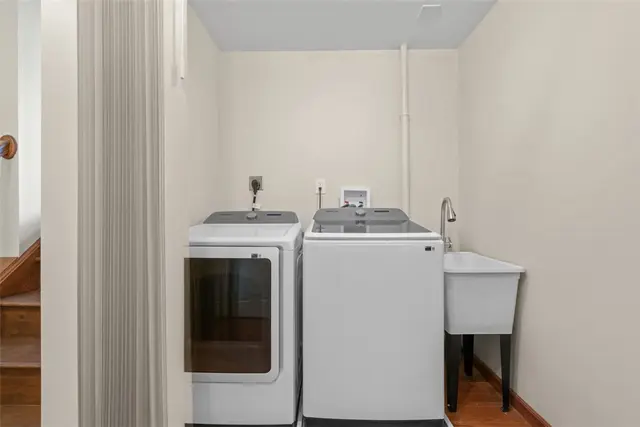 2117 Huntington Ct S gallery image 8