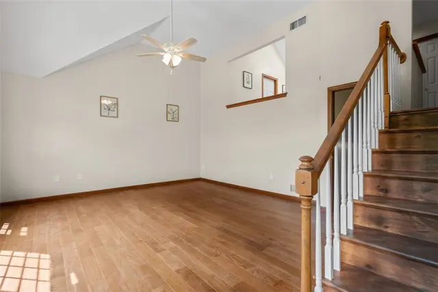 2117 Huntington Ct S gallery image 11
