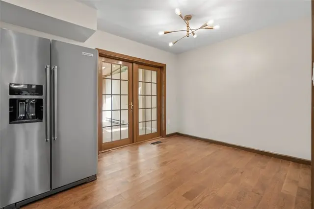 2117 Huntington Ct S gallery image 20