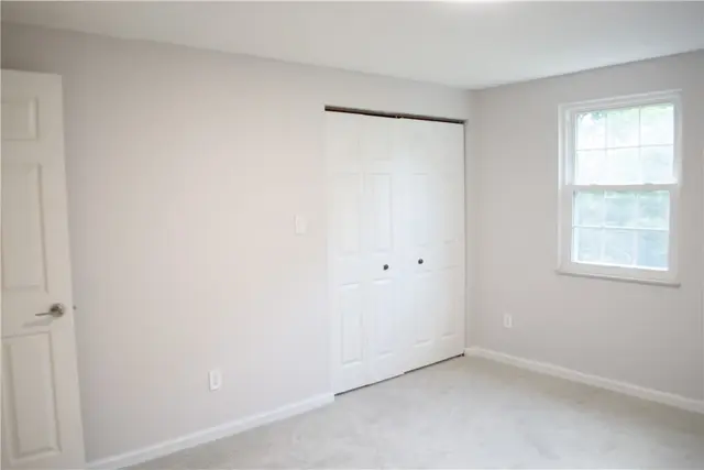 2118 Coventry Dr gallery image 20