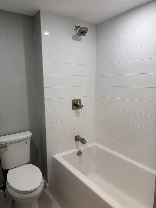2118 Coventry Dr gallery image 27