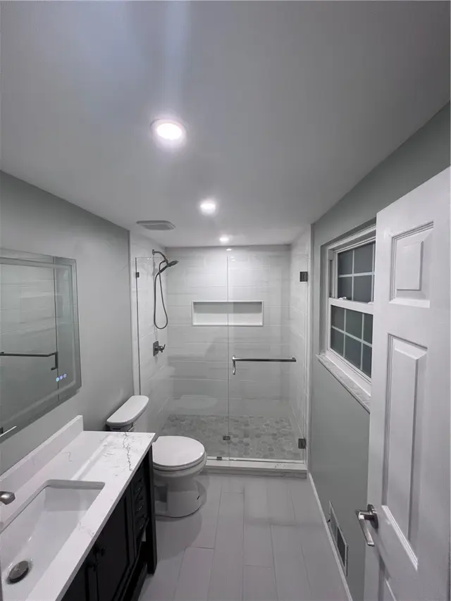 2118 Coventry Dr gallery image 30