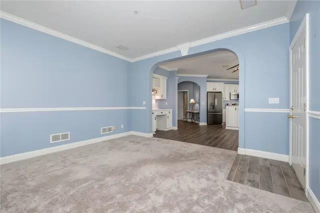212 Adams Pointe Blvd 7 gallery image 5