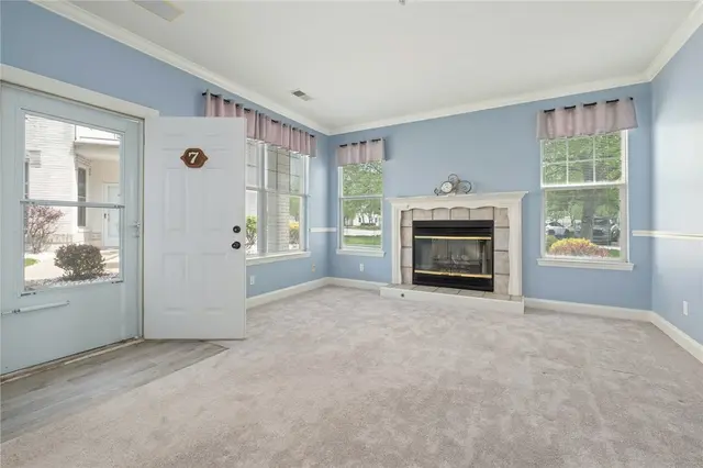 212 Adams Pointe Blvd 7 gallery image 18