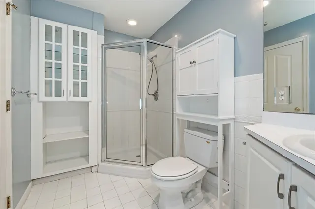 212 Adams Pointe Blvd 7 gallery image 26