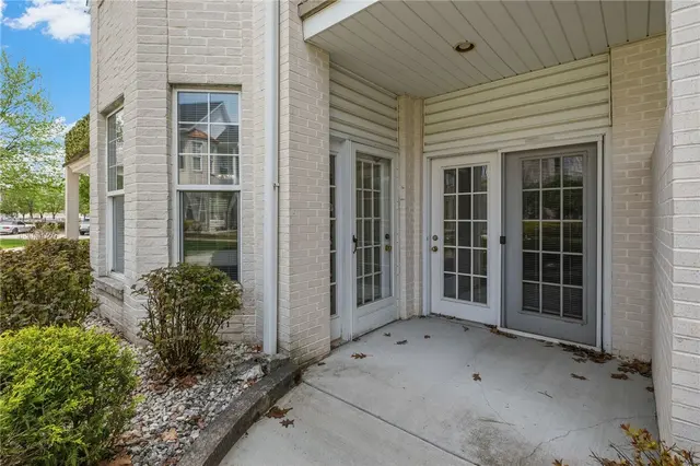 212 Adams Pointe Blvd 7 gallery image 29