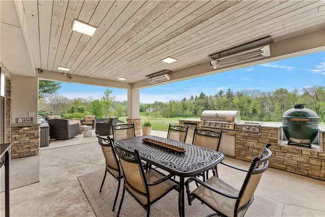 212 Chesapeake Drive gallery image 19