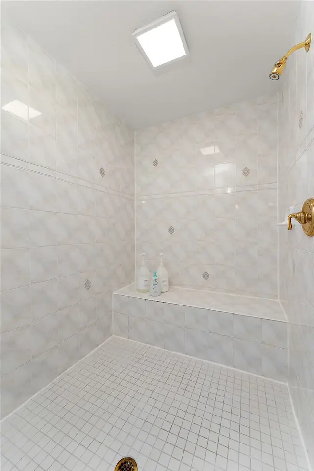 212 Chesapeake Drive gallery image 25