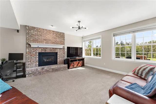 212 Chesapeake Drive gallery image 31
