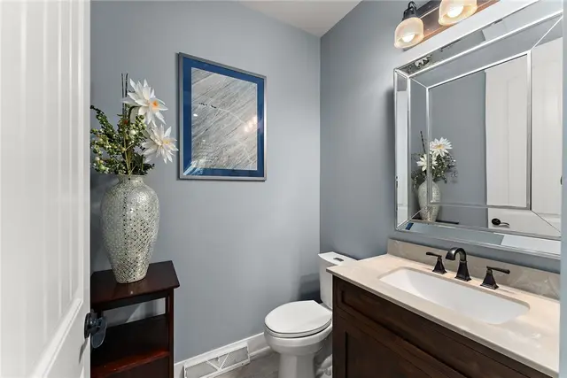 212 Meryton Lane gallery image 9