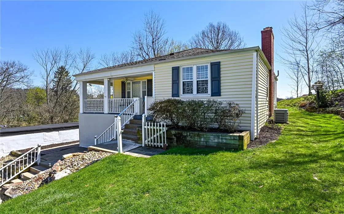 212 Montclair Ave