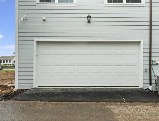 212 Oliver Way gallery image 16