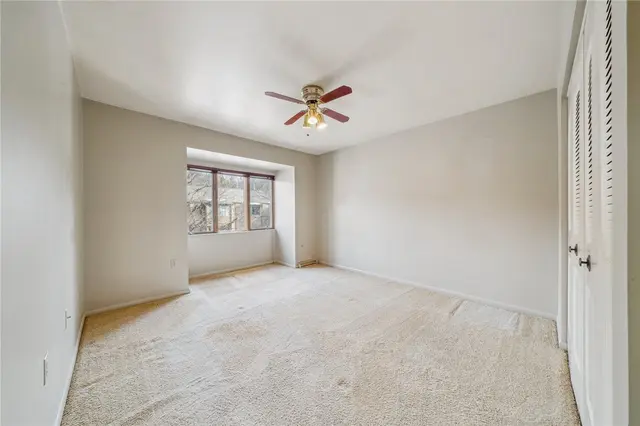 212 Pine Court gallery image 17