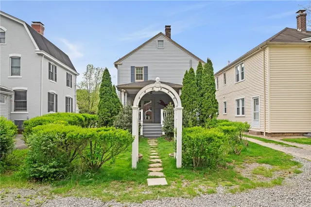 212 Pine Road gallery image 5