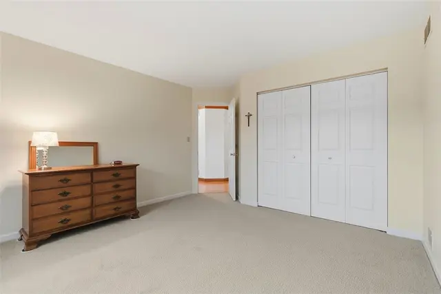 212 Scotch Pine Ct gallery image 8