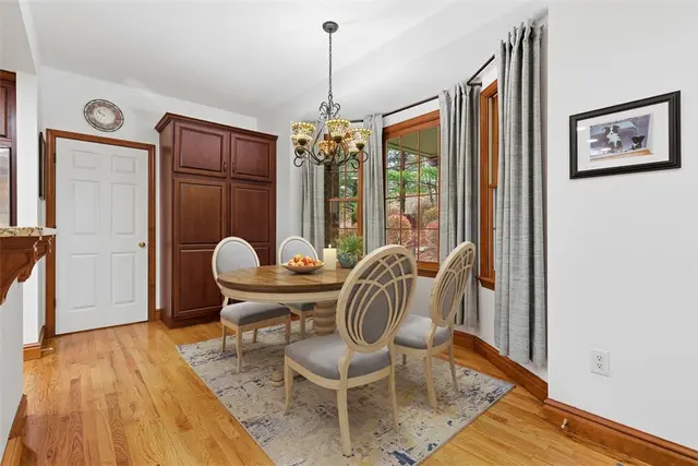212 Scotch Pine Ct gallery image 18