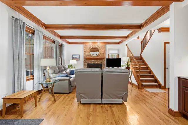 212 Scotch Pine Ct gallery image 22