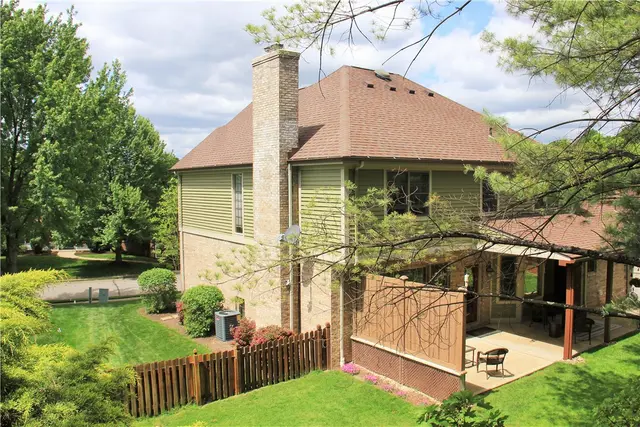 212 Scotch Pine Ct gallery image 29