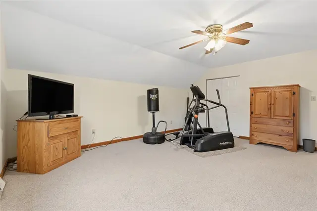 212 Scotch Pine Ct gallery image 41