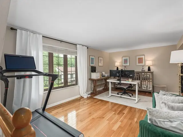 212 Timber Ln gallery image 21