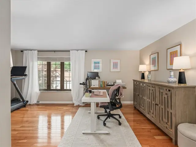 212 Timber Ln gallery image 26