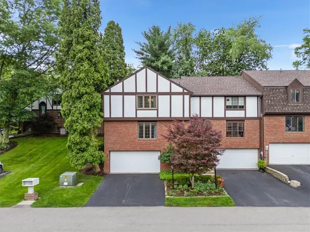 212 Timber Ln