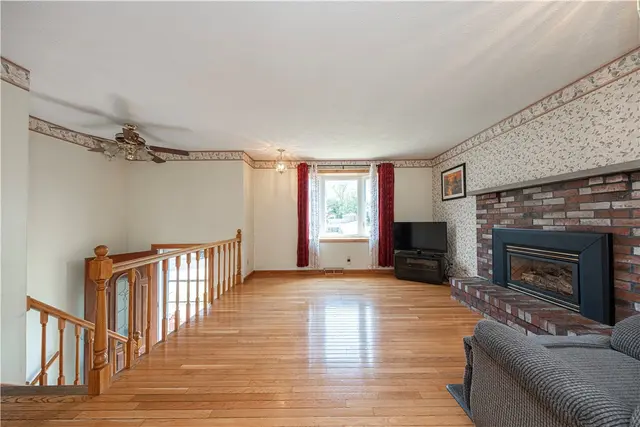 213 Brookston Dr gallery image 9