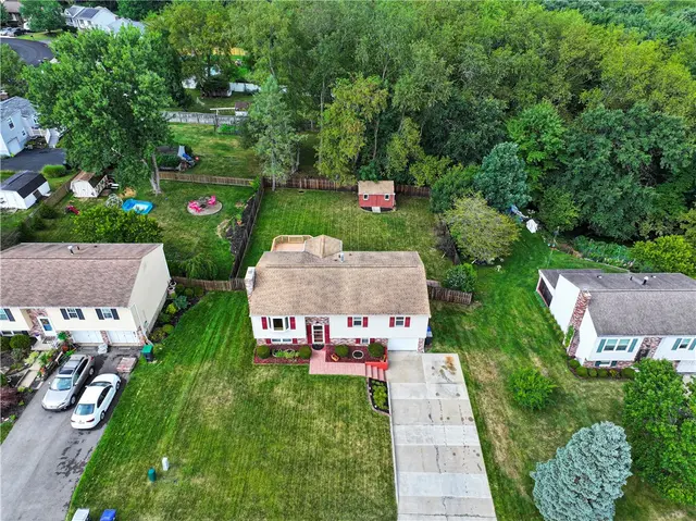 213 Brookston Dr gallery image 13