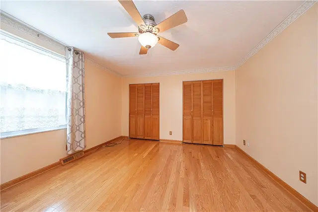213 Brookston Dr gallery image 34