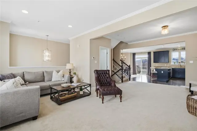 213 Eagle Dr gallery image 19