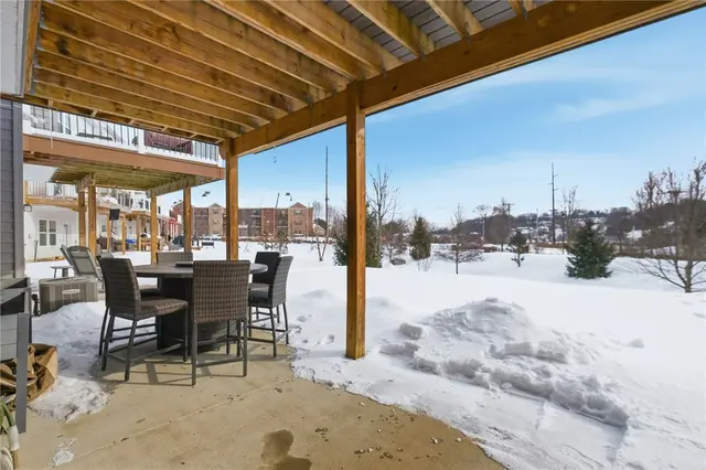 213 Eagle Dr gallery image 41
