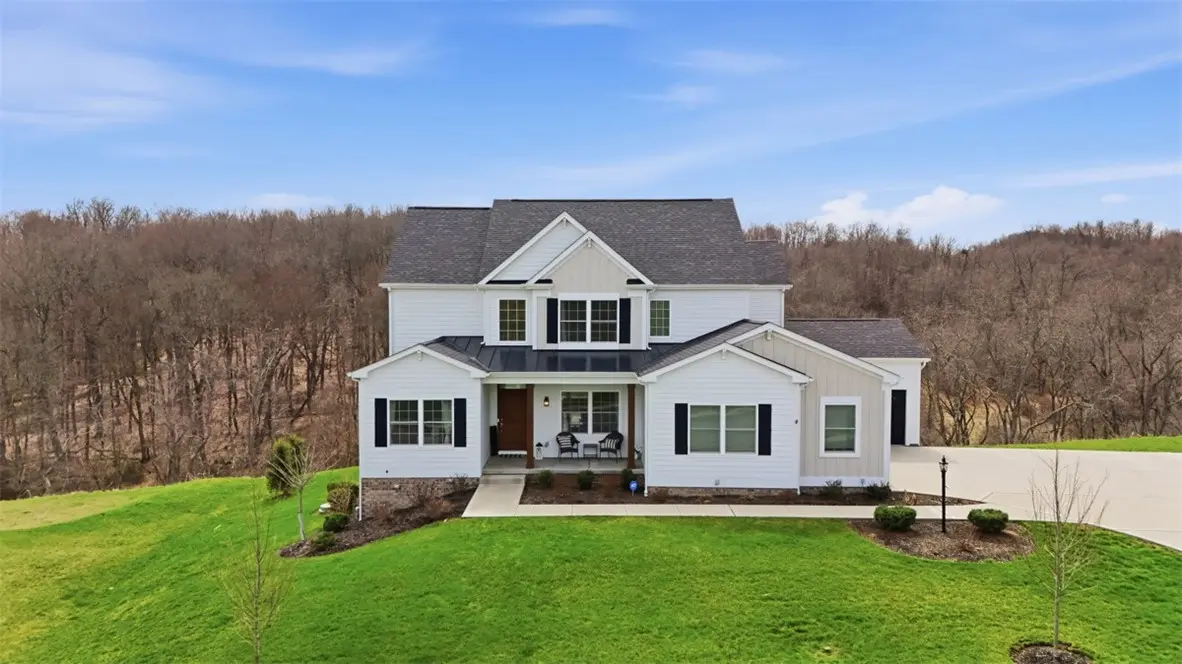213 Hickory Ln