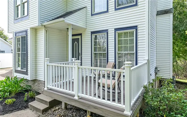 213 Lawrence Court gallery image 37