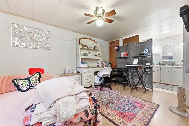 213 North Ct gallery image 6