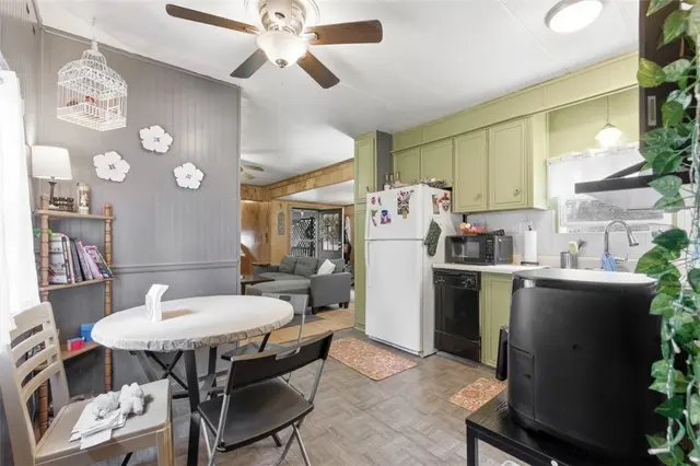 213 North Ct gallery image 18