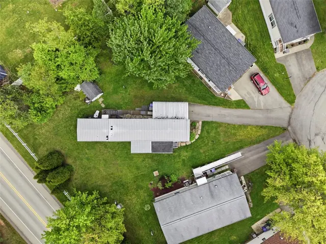 213 North Ct gallery image 35