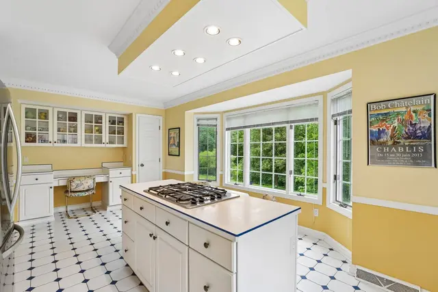 2135 S Huntington COURT S gallery image 6