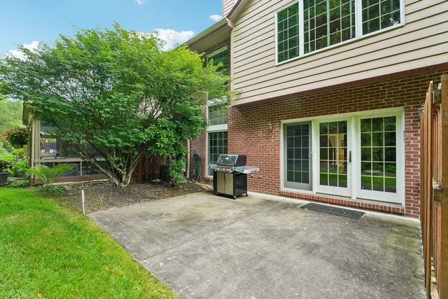2135 S Huntington COURT S gallery image 12