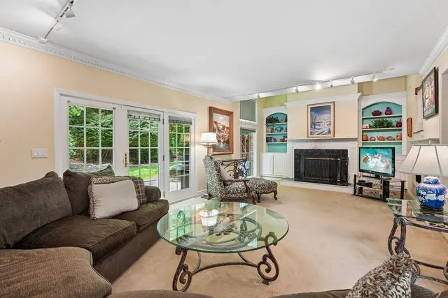 2135 S Huntington COURT S gallery image 14