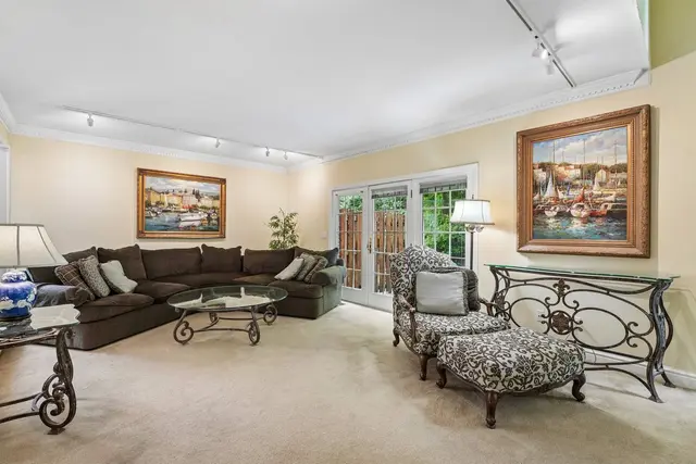 2135 S Huntington COURT S gallery image 18