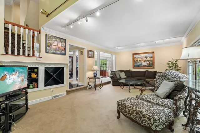 2135 S Huntington COURT S gallery image 28