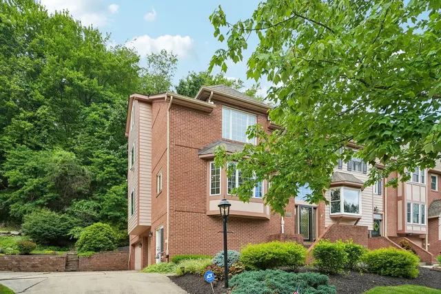 2135 S Huntington COURT S gallery image 31