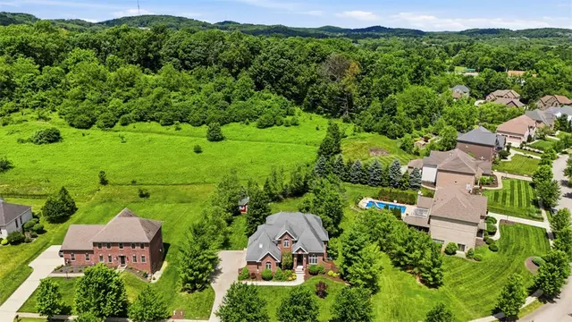 214 Cashmere COURT gallery image 21