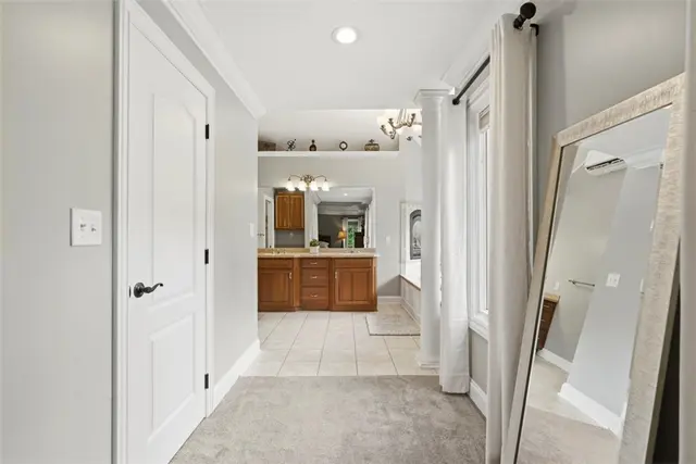 214 Cashmere COURT gallery image 22